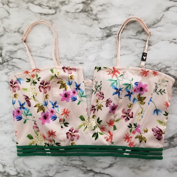 *SOLD* Victoria's Secret Flower Bralette Medium - Picture 7 of 8